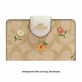 Medium Corner Zip wallet with flowers