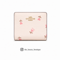 Snap Wallet In White with hearts
