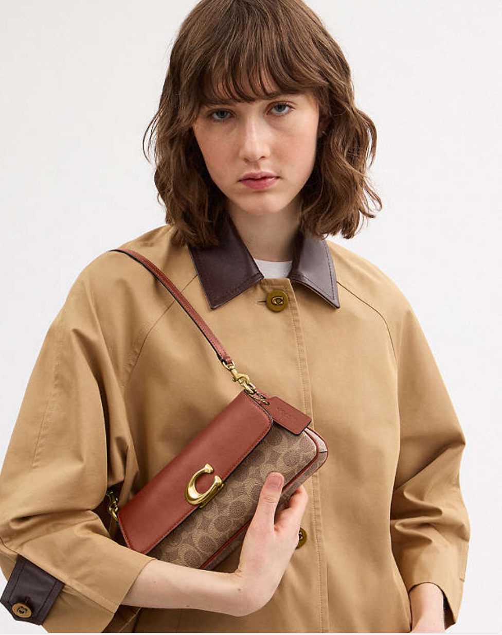 Coach Jet Shoulder Bag in signature canvas