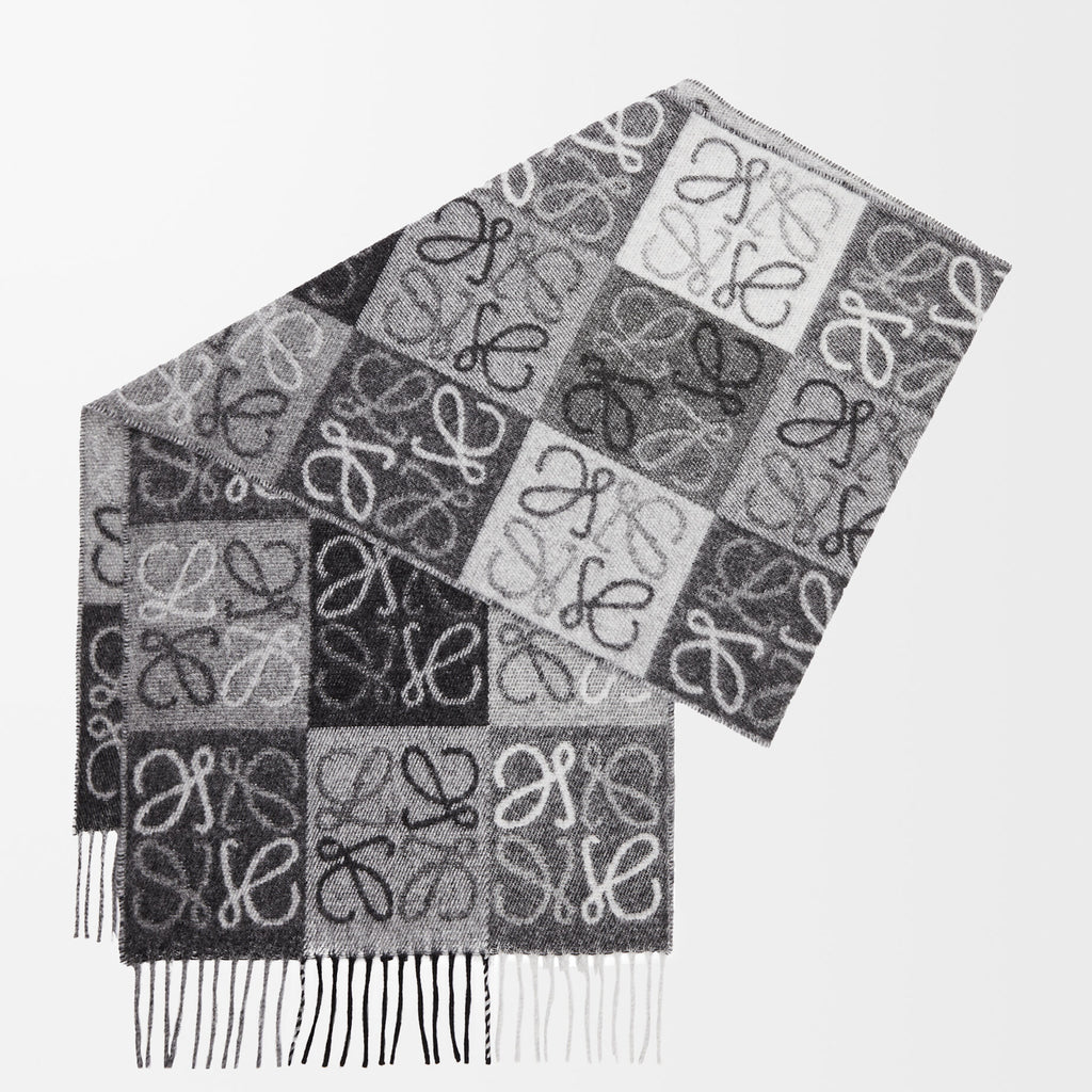 Loewe Scarf in Wool and Cashmere Black/White