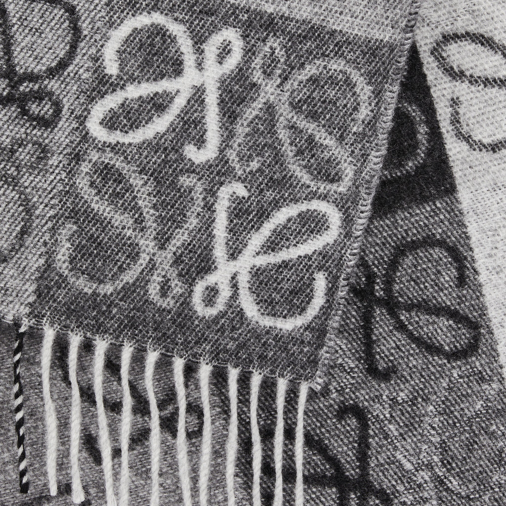 Loewe Scarf in Wool and Cashmere Black/White