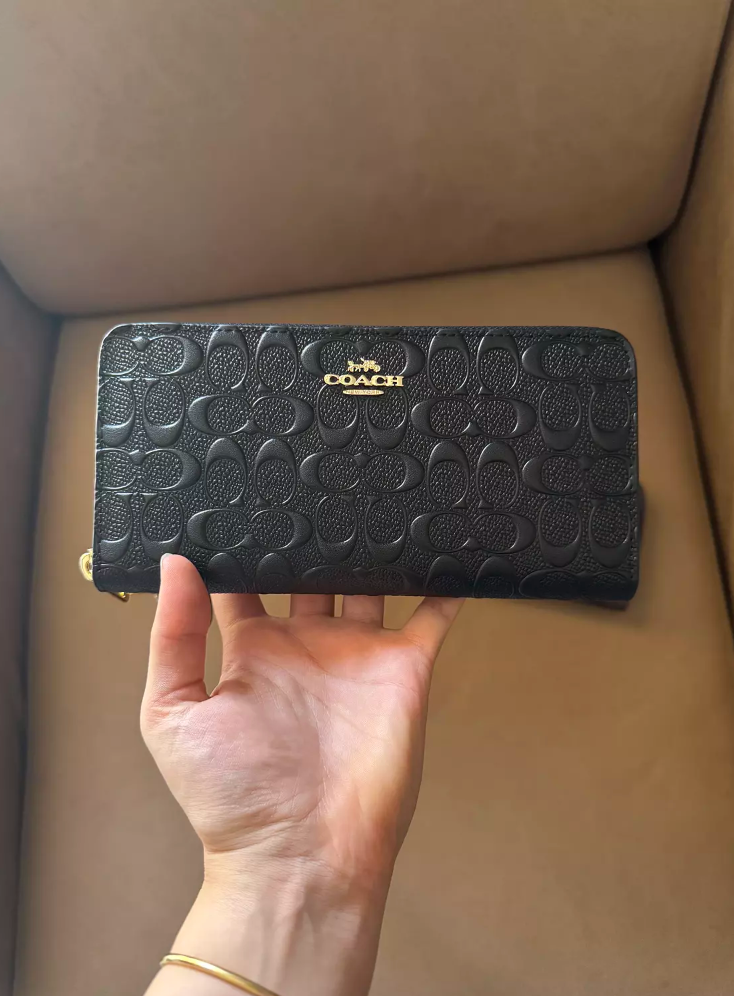 LONG ZIP AROUND WALLET IN SIGNATURE CANVAS