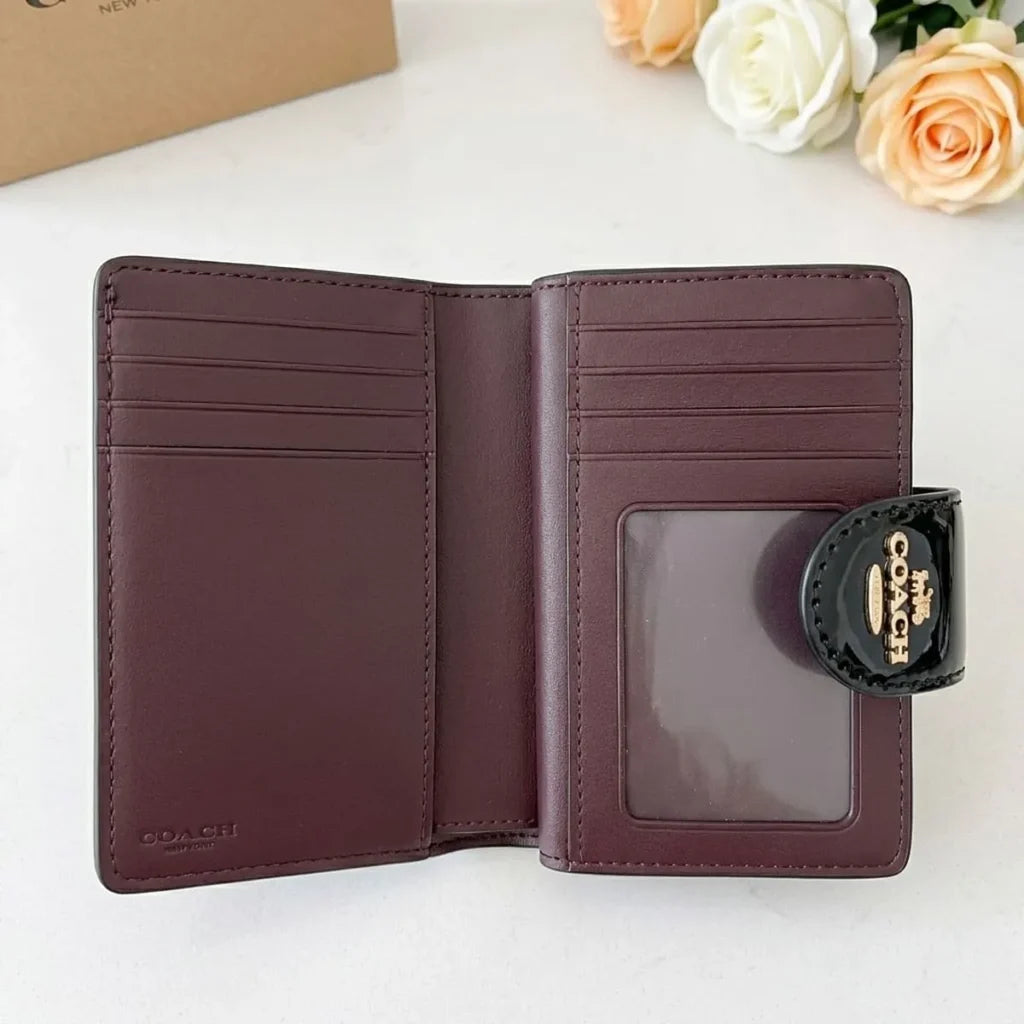 Medium Corner Zip Wallet In Signature glossy black