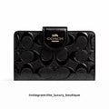 Medium Corner Zip Wallet In Signature glossy black